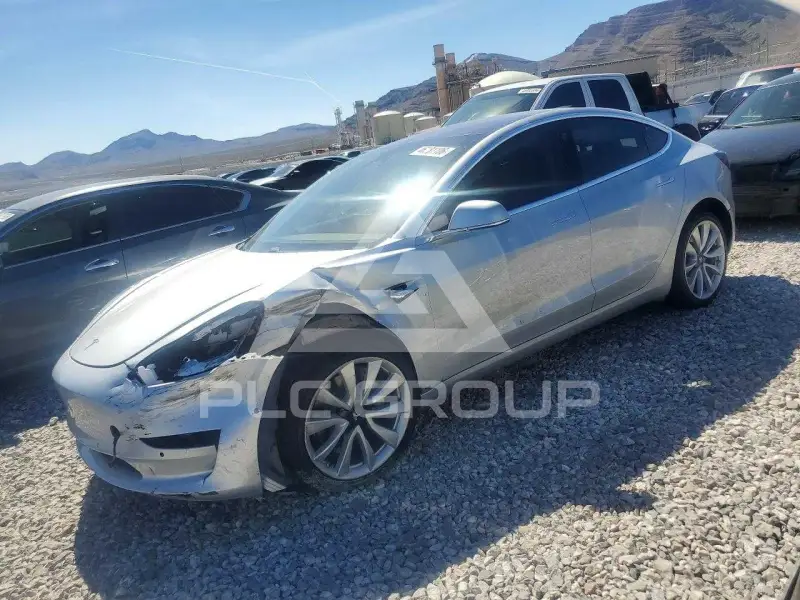 2018 Tesla Model 3 photo