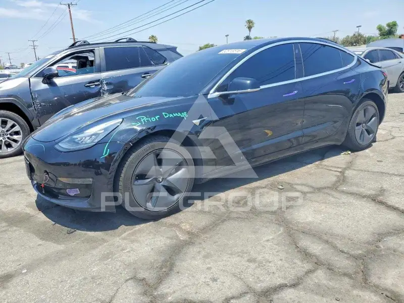 2018 Tesla Model 3 photo