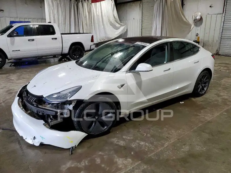 2018 Tesla Model 3 photo