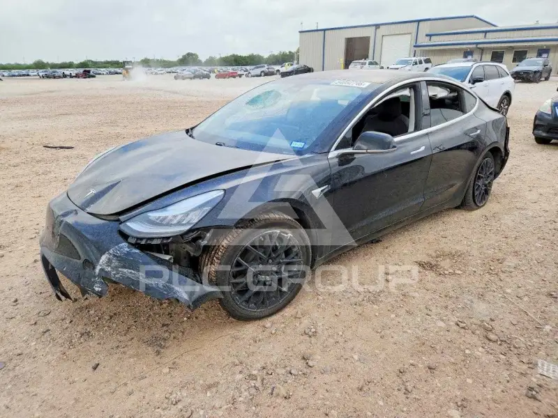 2018 Tesla Model 3 фото