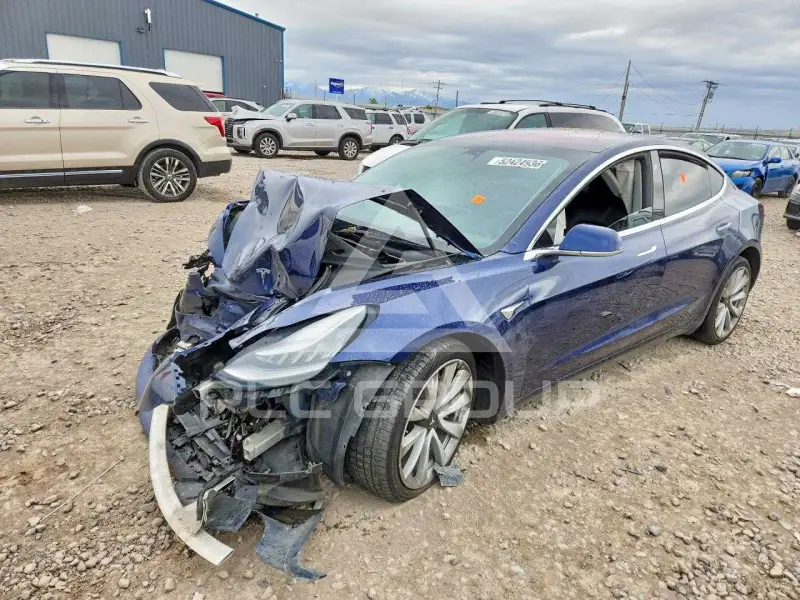 2018 Tesla Model 3 фото