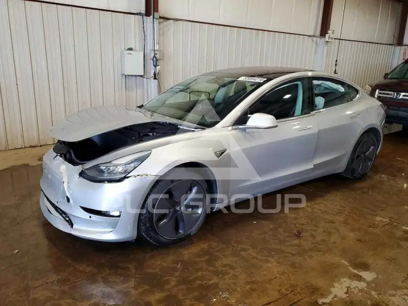 2018 Tesla Model 3 фото