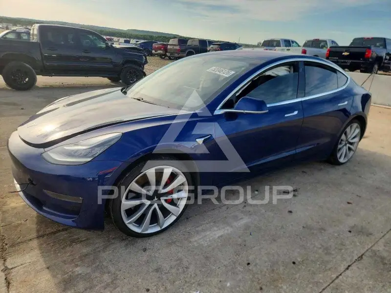 2018 Tesla Model 3 photo