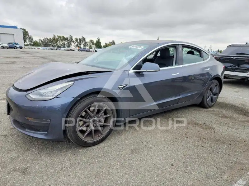 2018 Tesla Model 3 photo