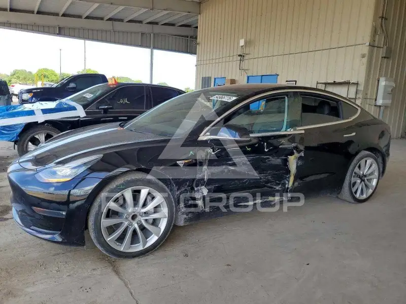2018 Tesla Model 3 photo