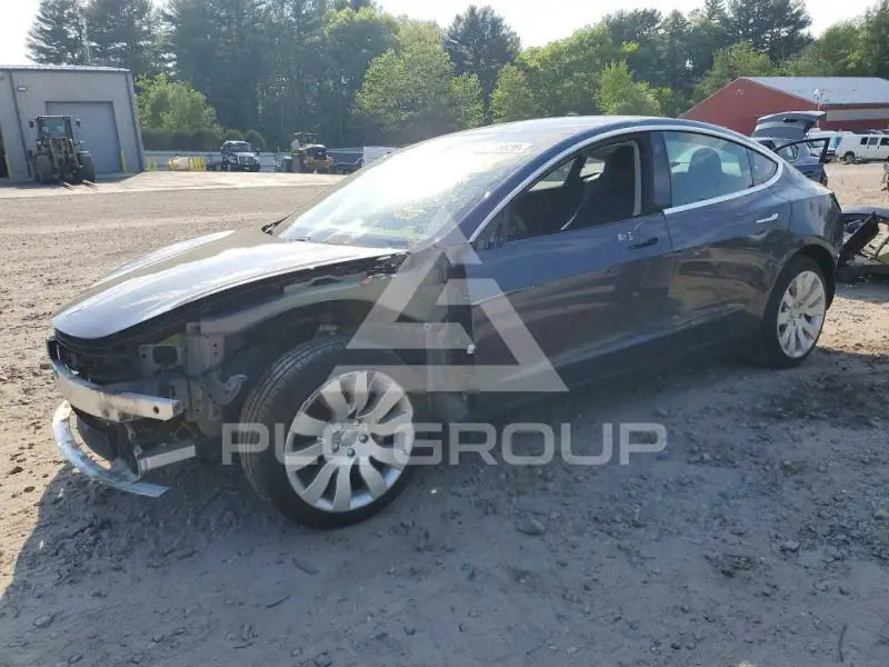 2018 Tesla Model 3 фото
