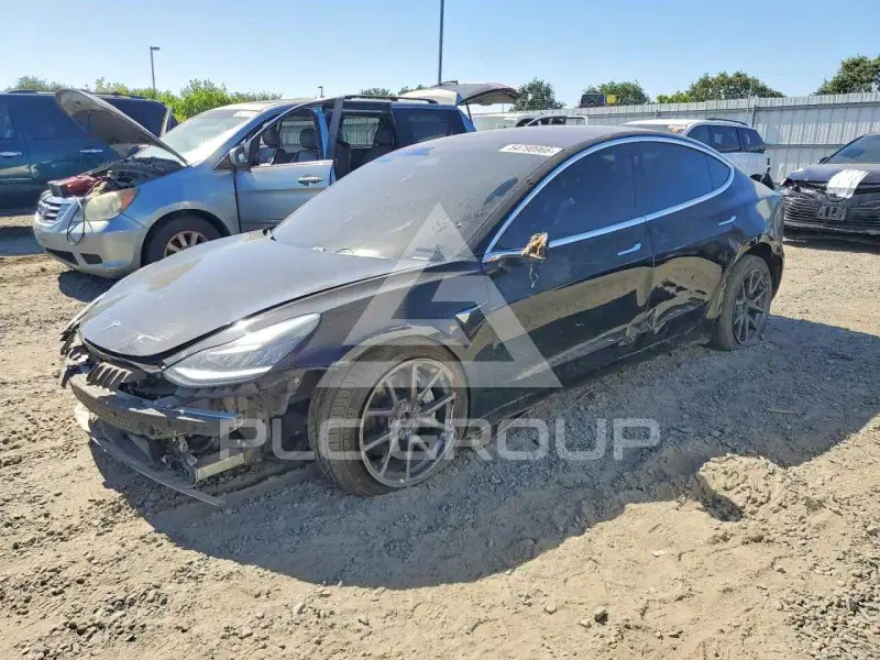 2018 Tesla Model 3 фото