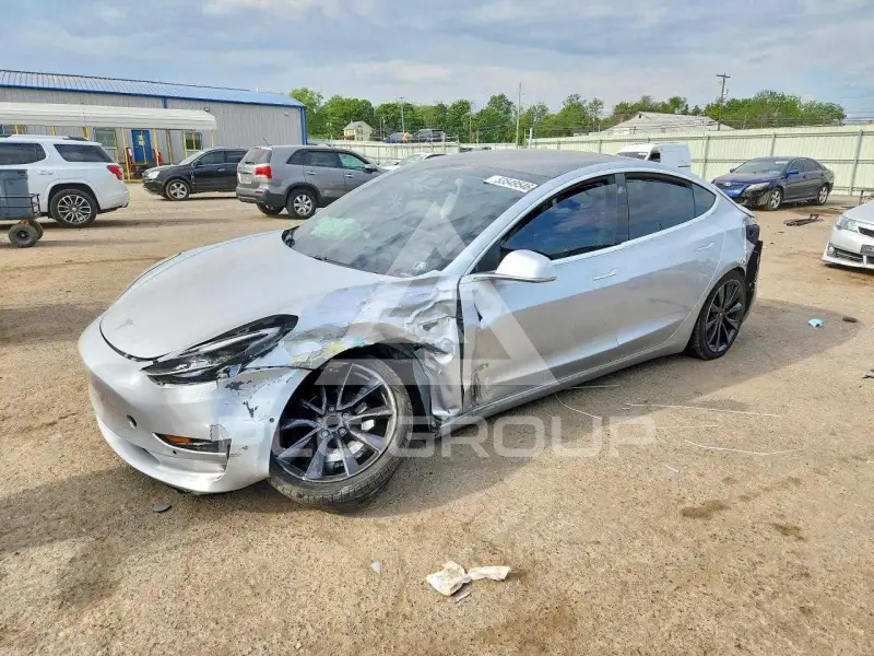 2018 Tesla Model 3 photo