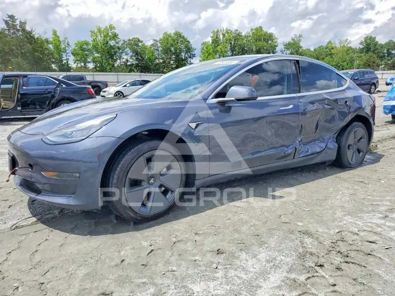 2018 Tesla Model 3 фото