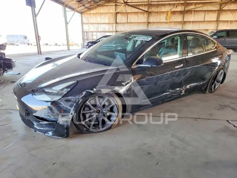 2018 Tesla Model 3 фото