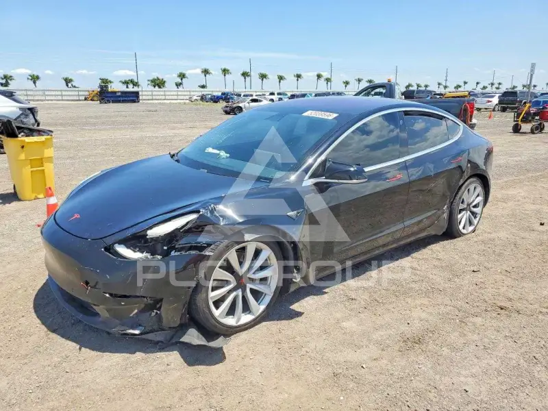 2018 Tesla Model 3 фото