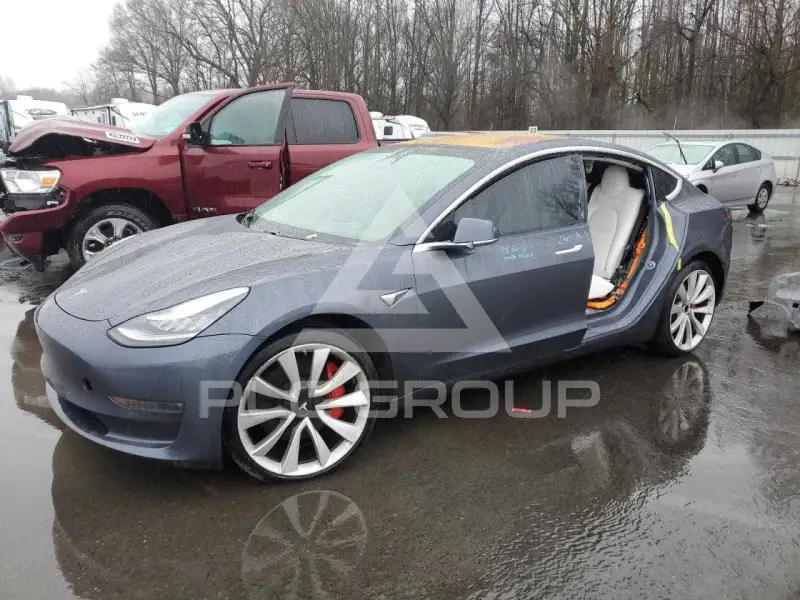 2018 Tesla Model 3 photo
