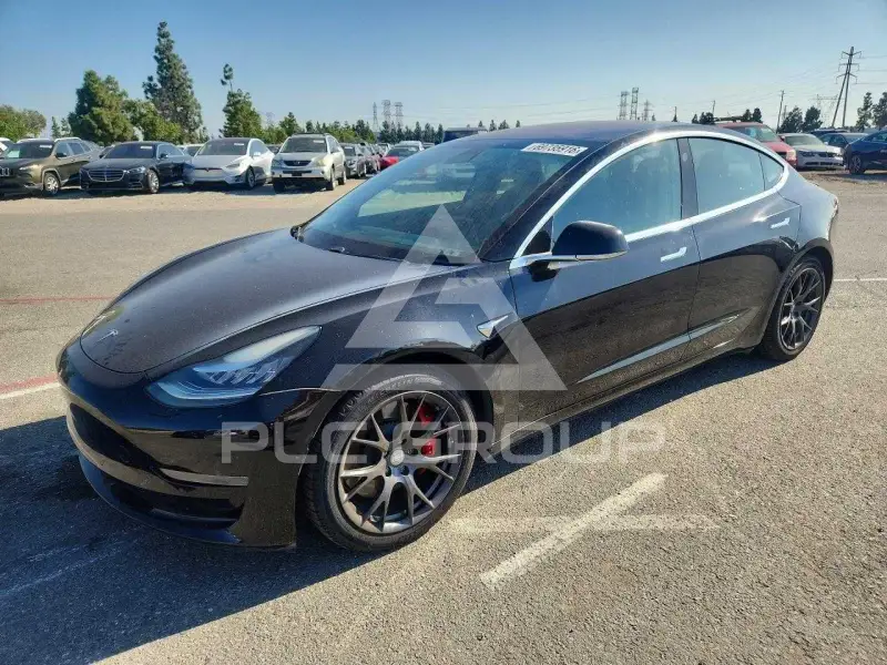 2018 Tesla Model 3 фото