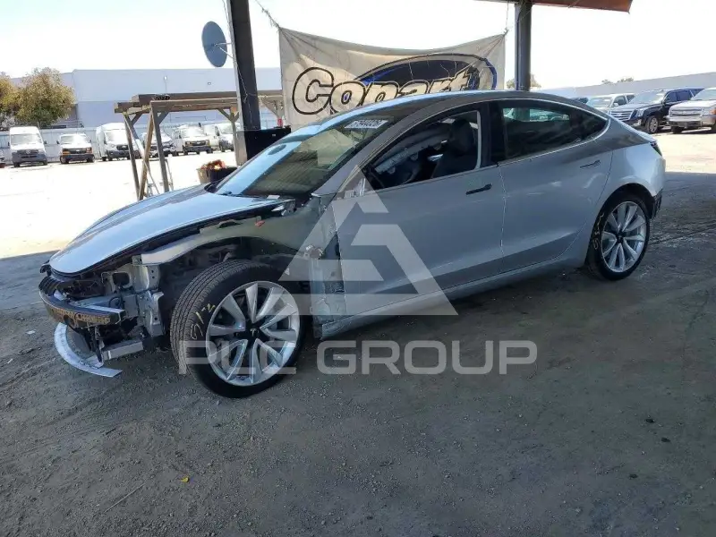 2018 Tesla Model 3 photo