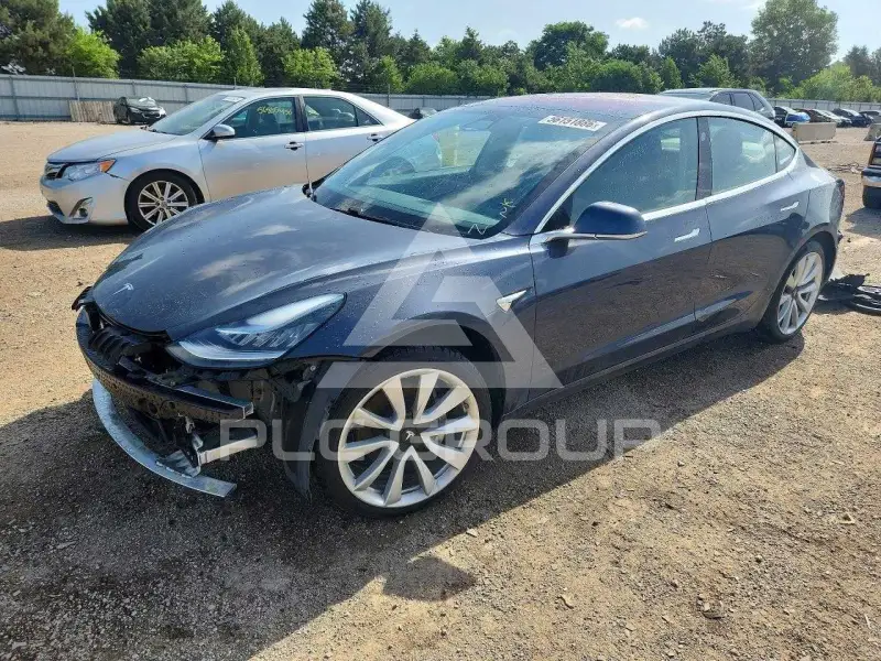 2018 Tesla Model 3 photo