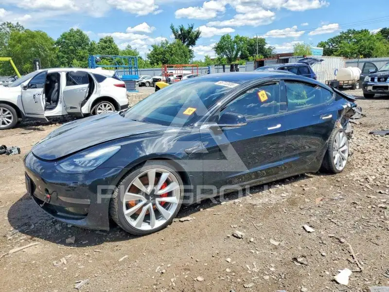 2018 Tesla Model 3 фото