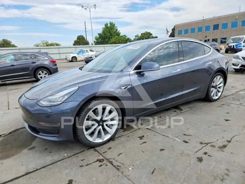 2018 Tesla Model 3 фото