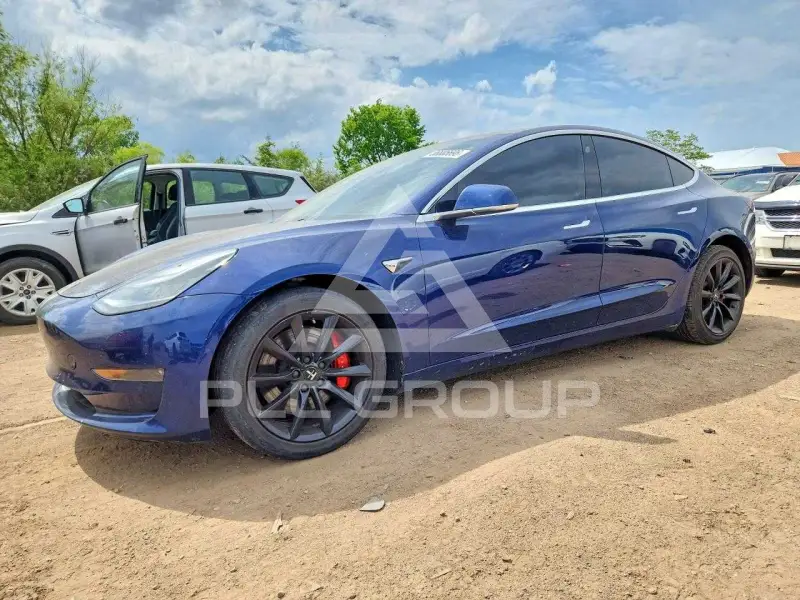 2018 Tesla Model 3 фото