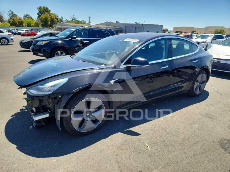 2018 Tesla Model 3 фото