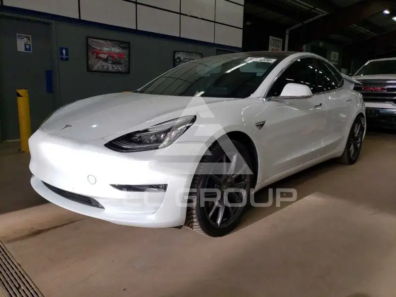 2018 Tesla Model 3 photo