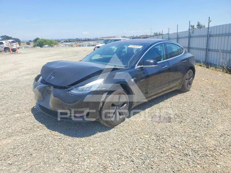 2018 Tesla Model 3 фото