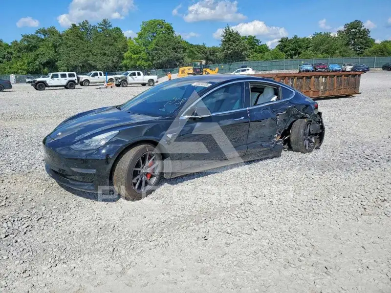 2018 Tesla Model 3 photo