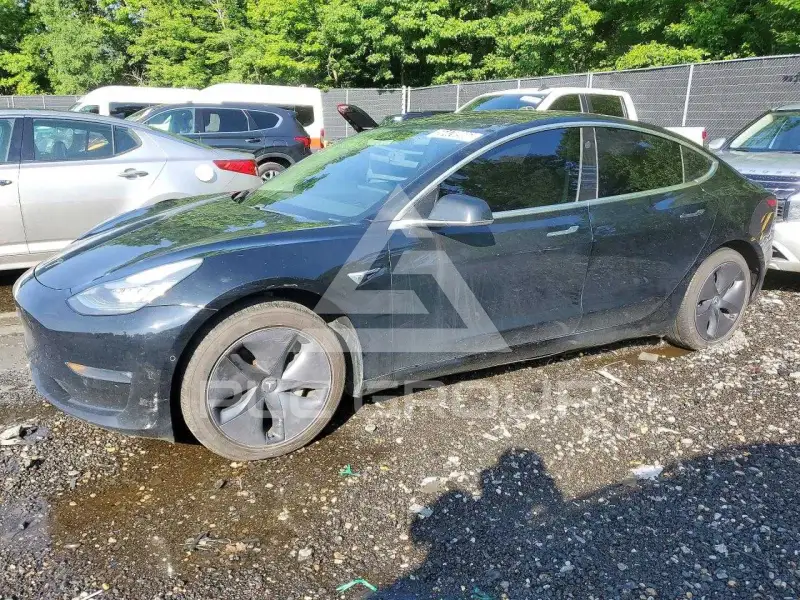 2018 Tesla Model 3 фото
