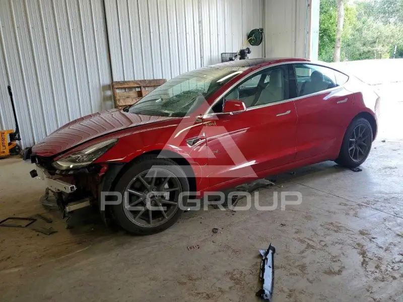 2018 Tesla Model 3 фото