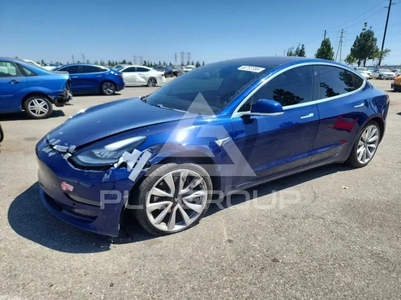 2018 Tesla Model 3 photo