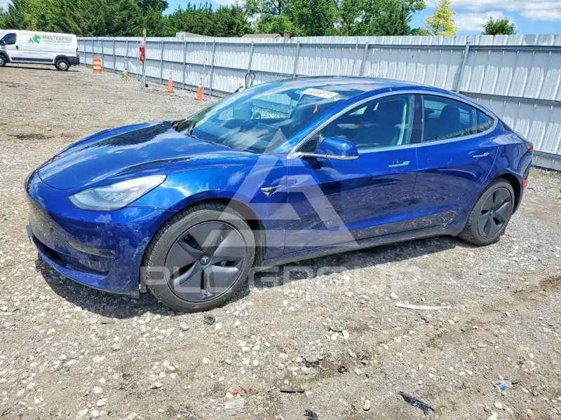 2018 Tesla Model 3 фото