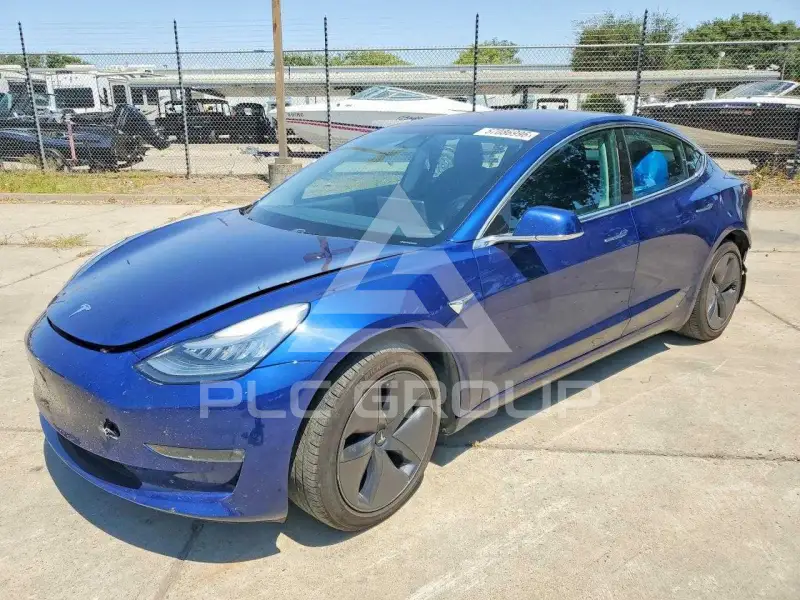 2018 Tesla Model 3 фото