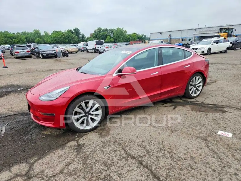 2018 Tesla Model 3 photo
