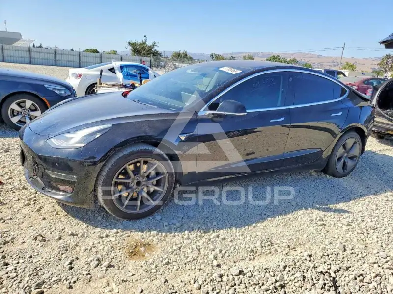 2018 Tesla Model 3 photo