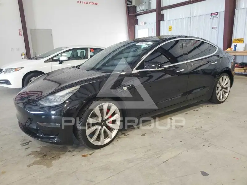 2018 Tesla Model 3 photo