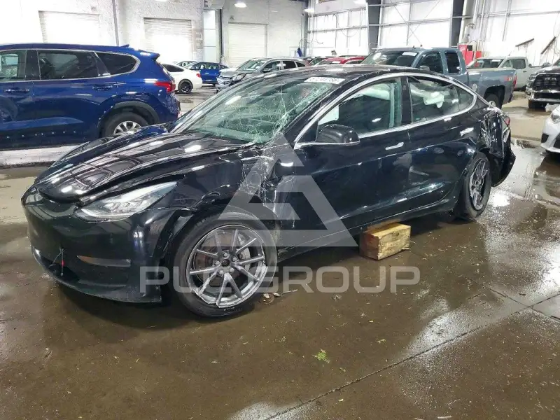 2018 Tesla Model 3 photo