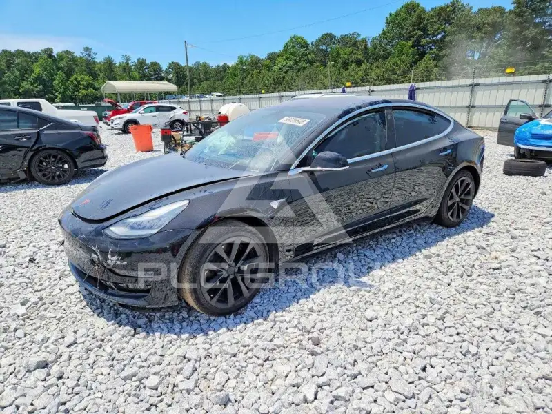 2018 Tesla Model 3 фото