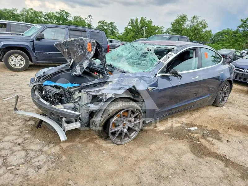 2018 Tesla Model 3 photo