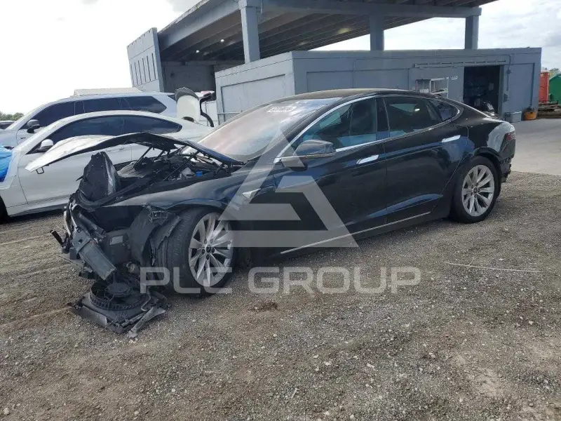 2018 Tesla Model 3 photo