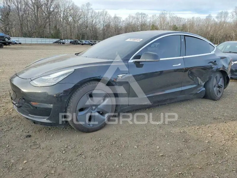 2018 Tesla Model 3 photo