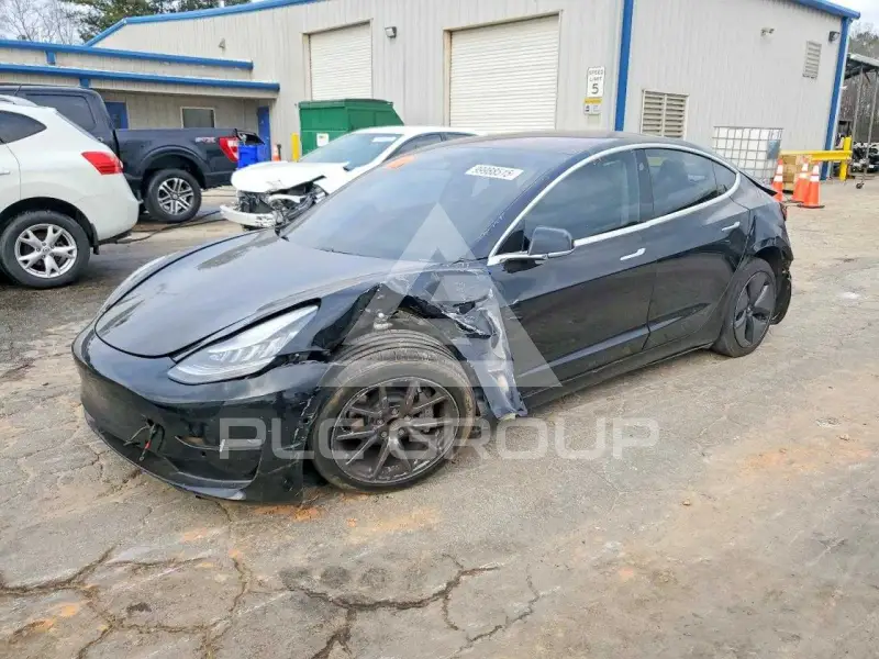 2018 Tesla Model 3 photo