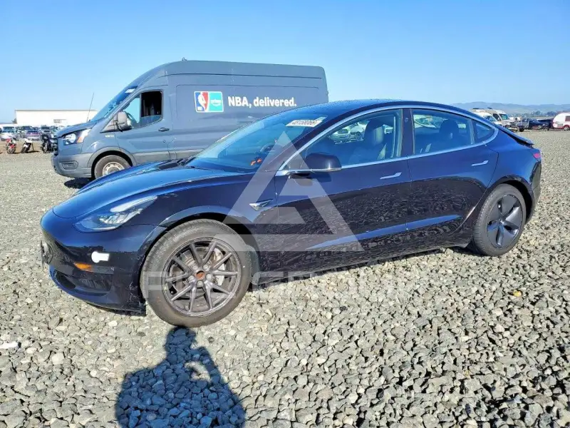 2018 Tesla Model 3 photo