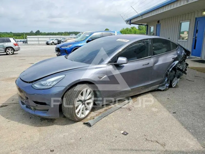 2018 Tesla Model 3 фото