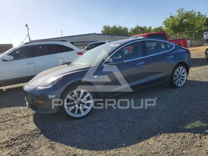 2018 Tesla Model 3 photo