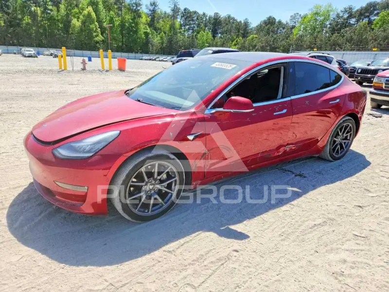 2018 Tesla Model 3 фото