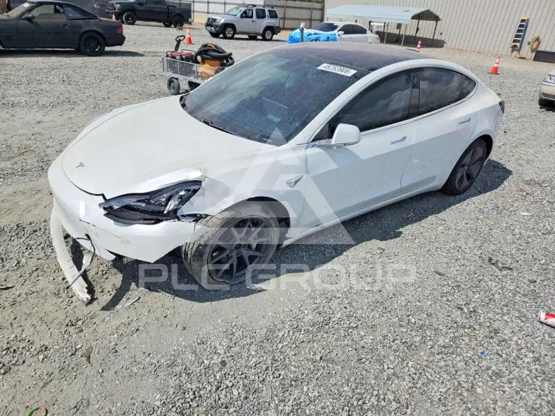 2018 Tesla Model 3 фото