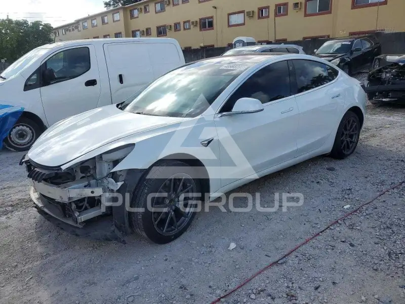2018 Tesla Model 3 photo