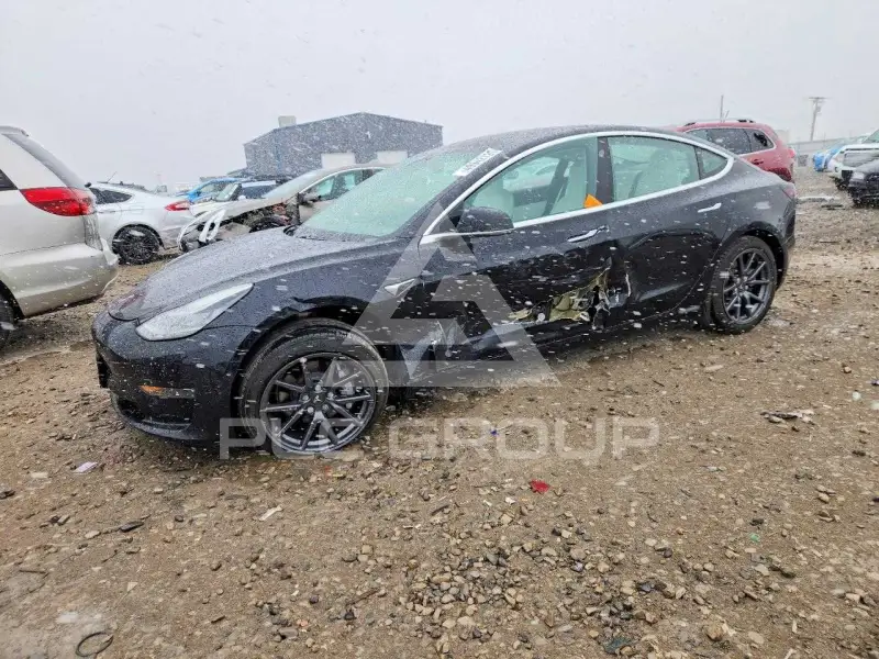 2018 Tesla Model 3 photo