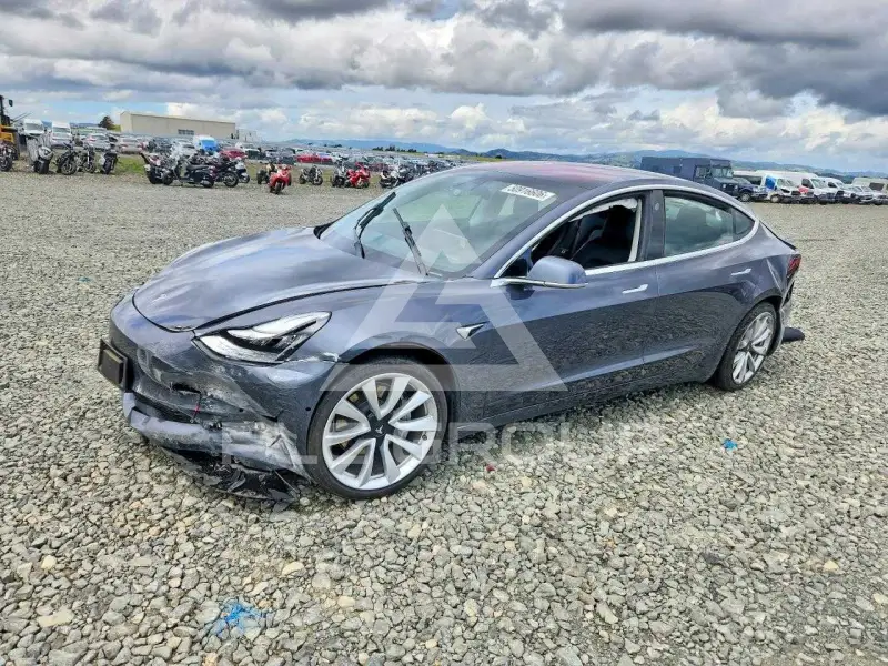 2018 Tesla Model 3 photo