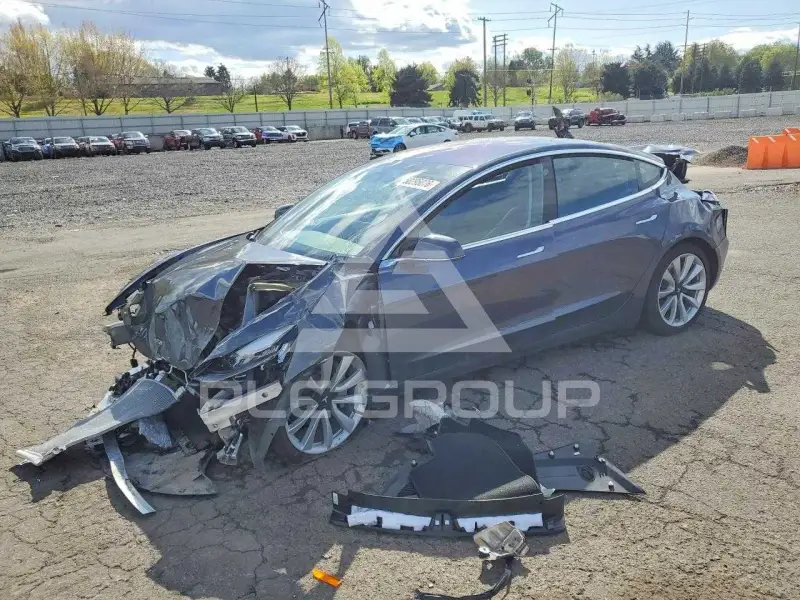2018 Tesla Model 3 photo