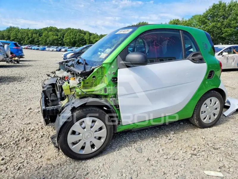 2018 Smart FORTWO фото